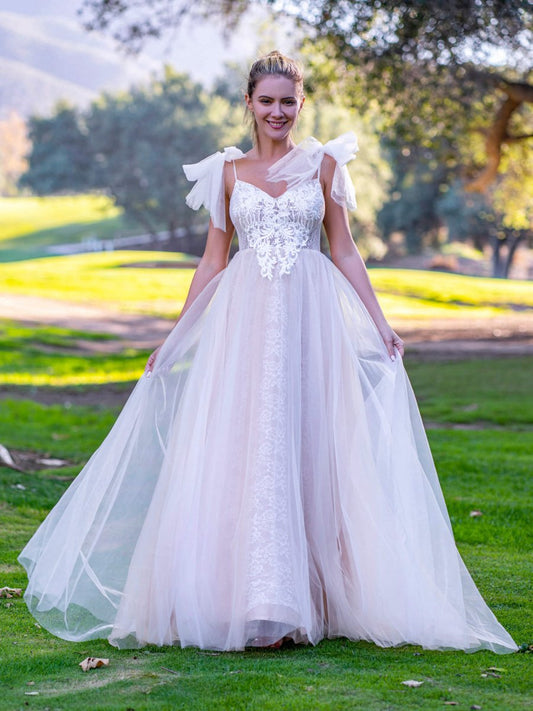 V-neck Lace Bow Straps Floor Length Tulle Prom Dresses