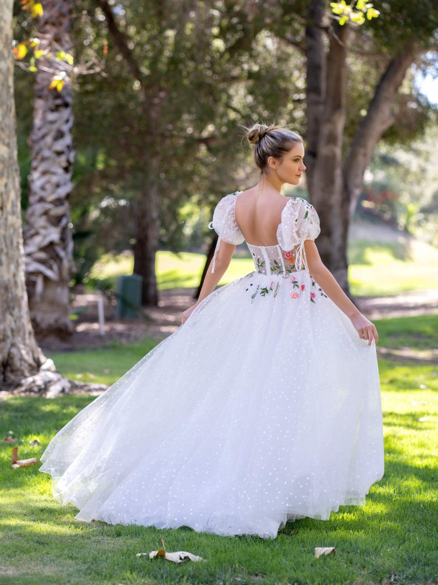 Corset EmbroideTulle Sweep Train Prom Dresses