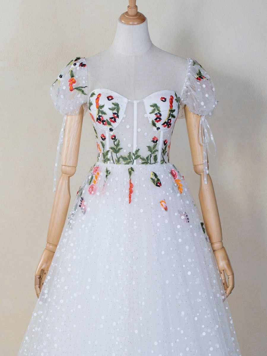 Corset EmbroideTulle Sweep Train Prom Dresses