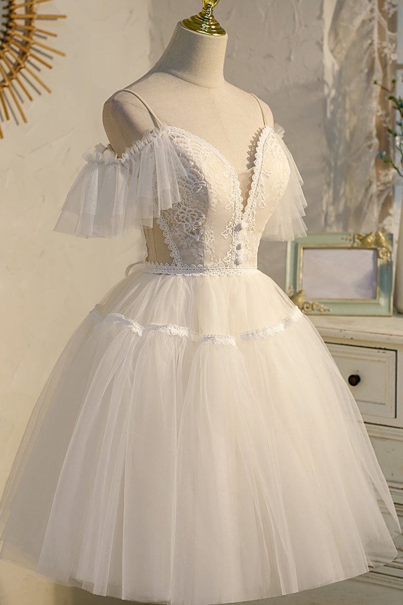 A-line V Neck Spaghetti Straps Tulle Homecoming Dresses