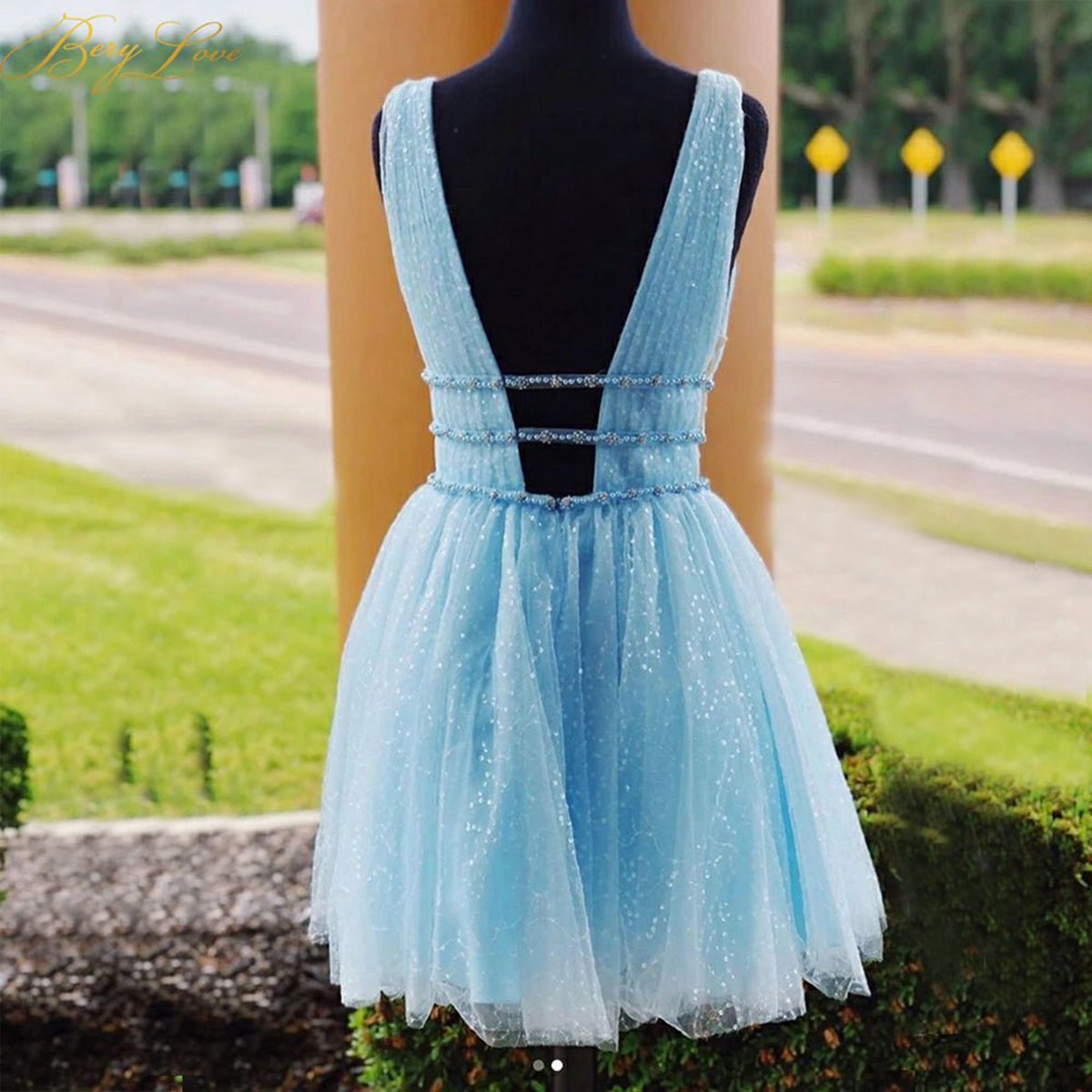 A-line Tulle V Neck Homecoming Dresses with Beading