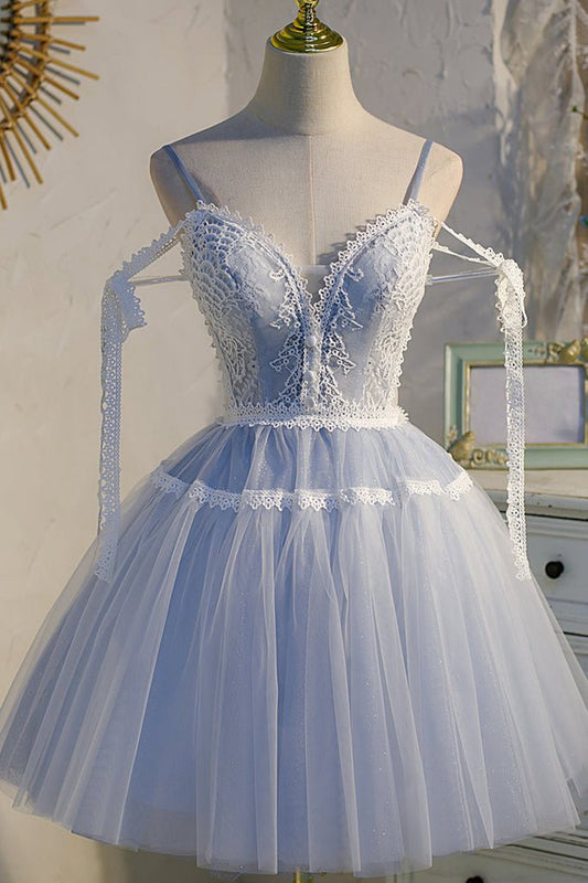 A-line Tulle Lace V Neck Homecoming Dresses