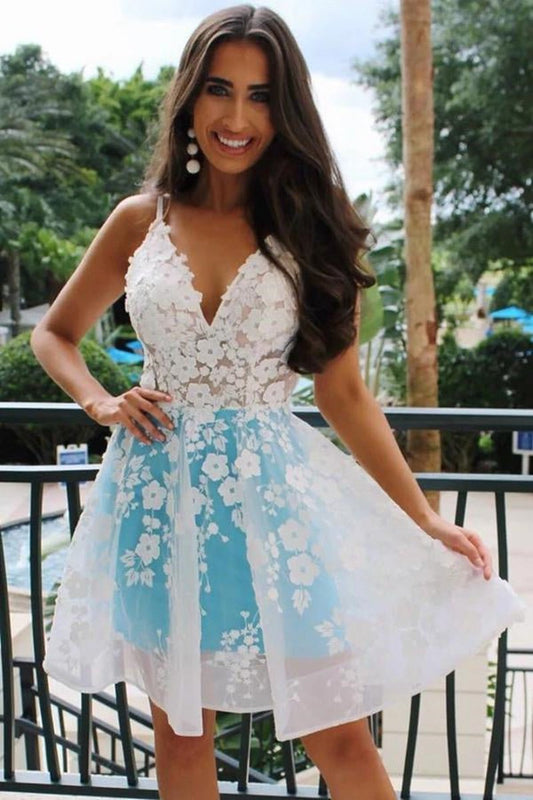 A-line V-Neck Homecomig Dresses with Appliques