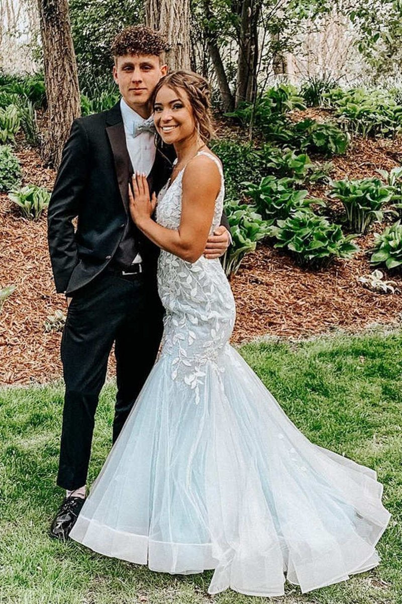 Trumpet V-Neck Mint Appliqued Porm Dresses