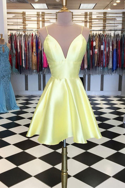 Spaghetti Straps Short Homecoming Dresses